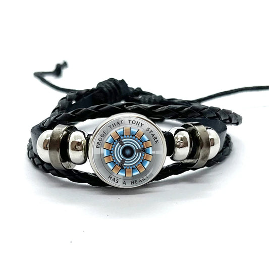 Pulsera de cuero trenzado con charm del corazón del héroe